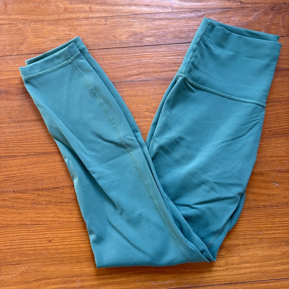 Lululemon Wunder Train leggings 25", medium forest color, size 6, NWOT - Picture 2 of 3